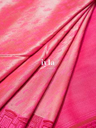 The Dreamy Doors of Europe Kanjeevaram in Coquette Pink