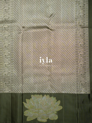 The Woodland Pine Green Lotus Weave Kanjeevaram