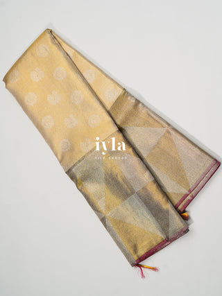 The Timeless Glow Kanjeevaram in Champagne Gold