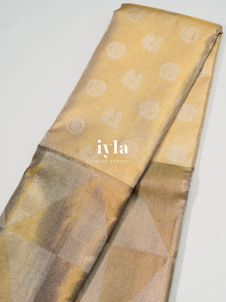 The Timeless Glow Kanjeevaram in Champagne Gold