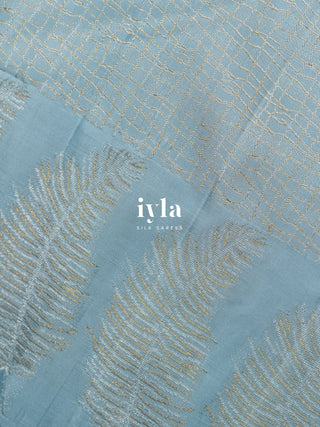 The Hand Drawn Checks Kanjeevaram in Icy Blue