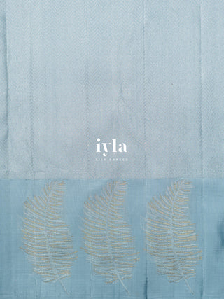 The Hand Drawn Checks Kanjeevaram in Icy Blue