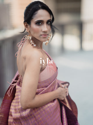 The Signature Houndstooth Kanjeevaram Silk Saree