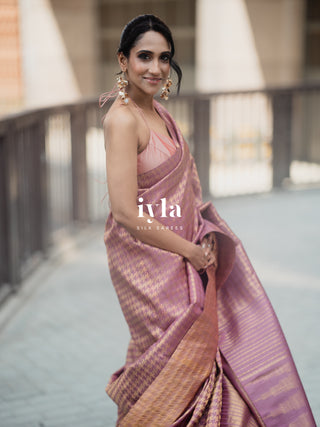 The Signature Houndstooth Kanjeevaram Silk Saree