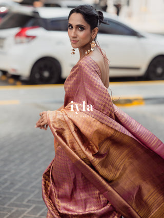 The Signature Houndstooth Kanjeevaram Silk Saree