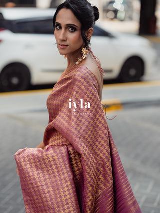 The Signature Houndstooth Kanjeevaram Silk Saree
