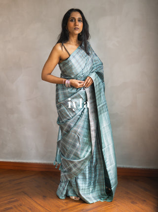 The Signature Houndstooth Kanjeevaram in Cloudy Blue