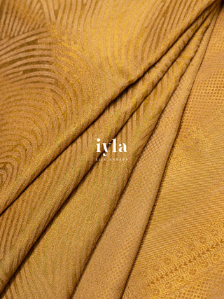 The Aura of Identity Kanjeevaram