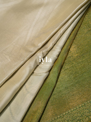 The Divine Drape of Radha Krishna Kanjeevaram