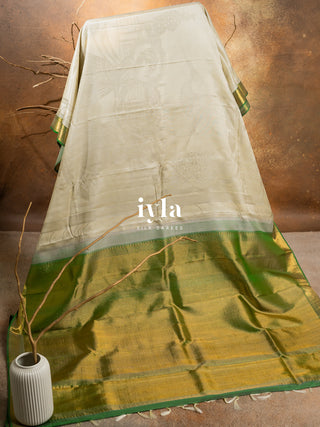 The Divine Drape of Radha Krishna Kanjeevaram