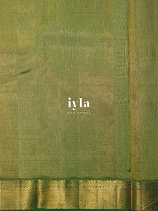 The Divine Drape of Radha Krishna Kanjeevaram