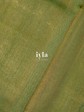 The Divine Drape of Radha Krishna Kanjeevaram