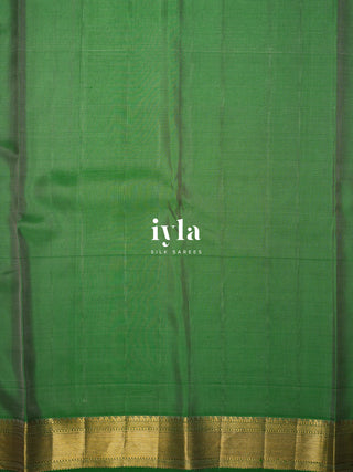 The Divine Drape of Radha Krishna Kanjeevaram