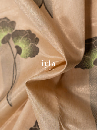 The Champagne Pearl Carnation Dream Kanjeevaram