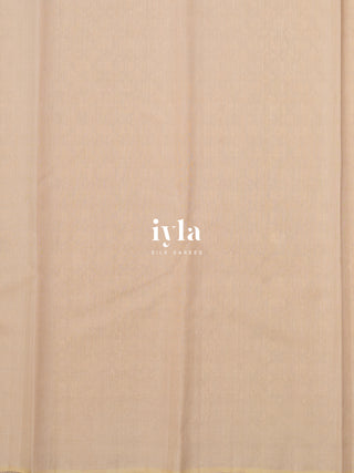 The Champagne Pearl Carnation Dream Kanjeevaram