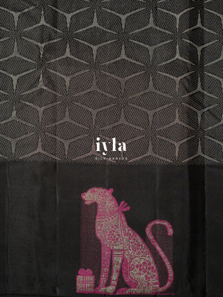The Wild Story of the Leopard Weave in Black
