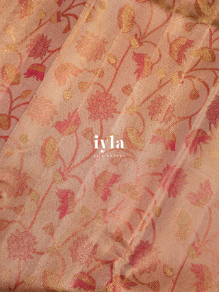The Sacred Lotus Tissue Weave in Liquid Gold