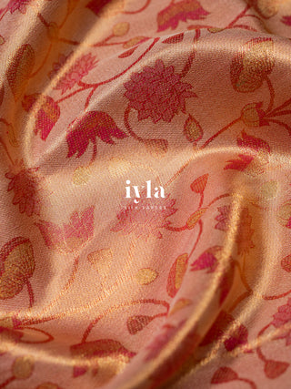 The Sacred Lotus Tissue Weave in Liquid Gold