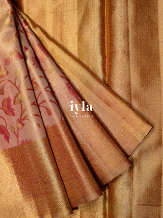 The Sacred Lotus Tissue Weave in Liquid Gold