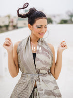 Load image into Gallery viewer, The Metallic Groovy Wave Kanjeevaram
