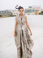 Load image into Gallery viewer, The Metallic Groovy Wave Kanjeevaram
