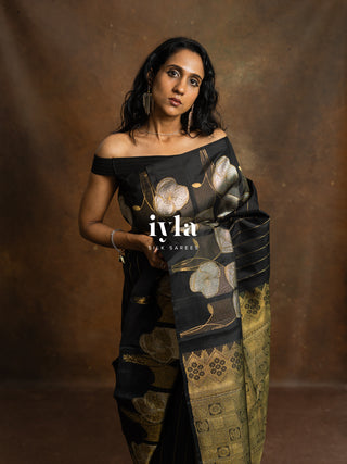 The Moonlit Lily Kanjeevaram in Black