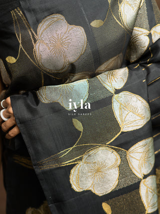 The Moonlit Lily Kanjeevaram in Black