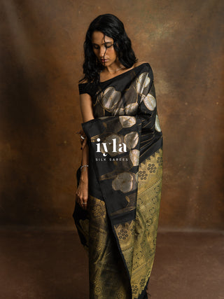 The Moonlit Lily Kanjeevaram in Black