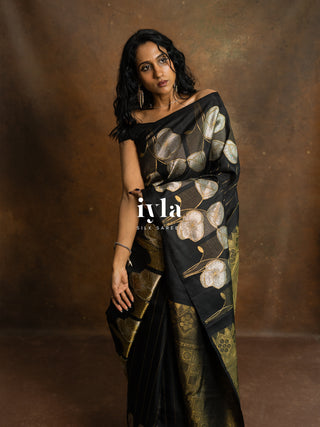 The Moonlit Lily Kanjeevaram in Black