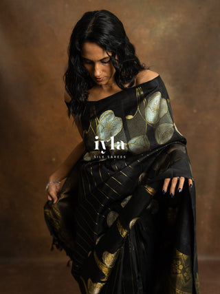 The Moonlit Lily Kanjeevaram in Black