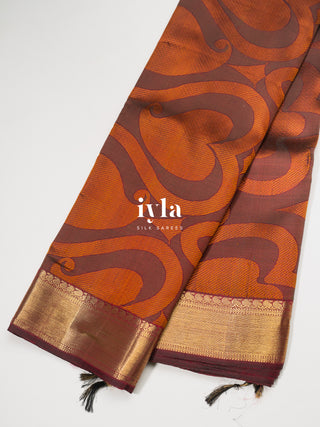 The Amber Paisley Dreams Kanjeevaram in Pure Gold
