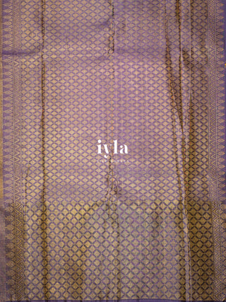 The Peacock Perch Pretty Kanjeevaram in Dual Tone Bisque
