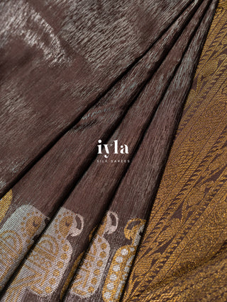 The Parrot Perch Play Kanjeevaram in Walnut Brown