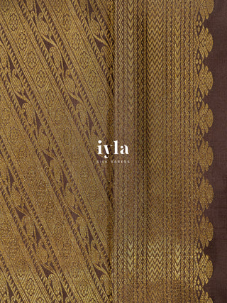 The Parrot Perch Play Kanjeevaram in Walnut Brown