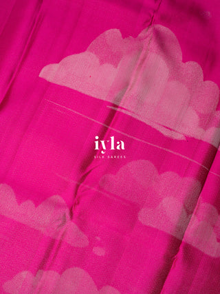 The Ocean in the whispering sky Kanjeevaram