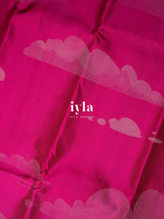 The Ocean in the whispering sky Kanjeevaram