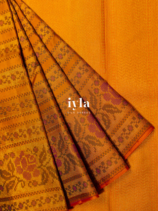The Tangerine Pixel Petal Kanjeevaram