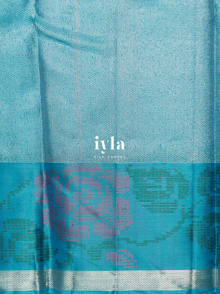 The Azure Blue Pixelated Flower Kanjeevaram