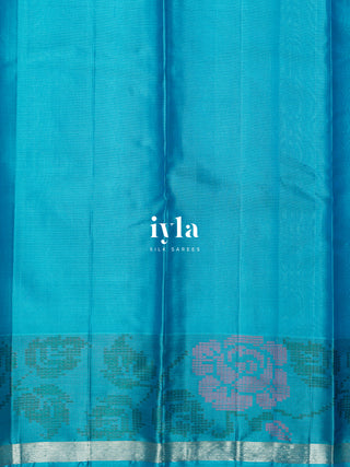 The Azure Blue Pixelated Flower Kanjeevaram