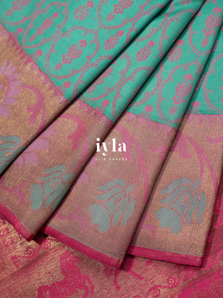 The Turquoise Floral Garden Kanjeevaram in Pure Gold
