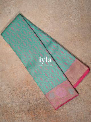 The Turquoise Floral Garden Kanjeevaram in Pure Gold