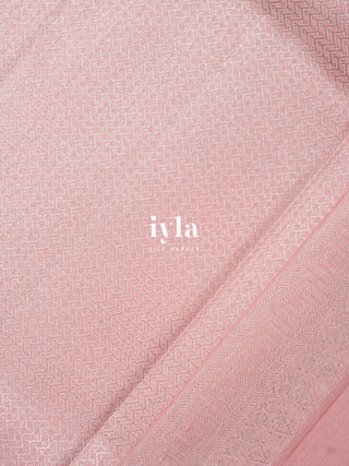 The Baby Pink Finch Zari Infused Kanjeevaram