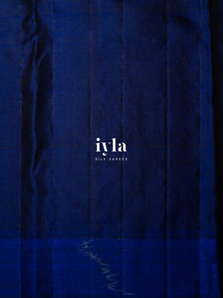 The Ravi Varma Painting Inspired Lady of Raaga Kanjeevaram