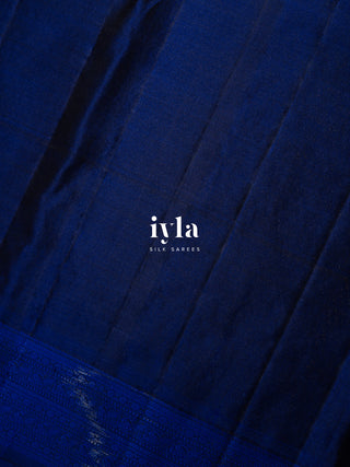 The Ravi Varma Painting Inspired Lady of Raaga Kanjeevaram