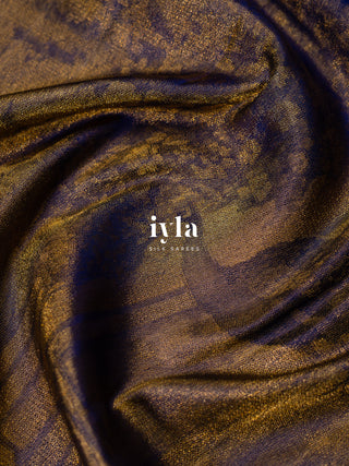 The Ravi Varma Painting Inspired Lady of Raaga Kanjeevaram