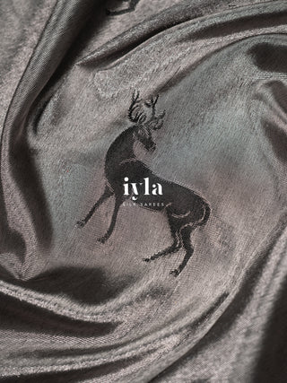 The Reversible Deer Kanjeevaram Onyx Black