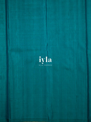 The Reversible Deer Kanjeevaram in Teal Temptation