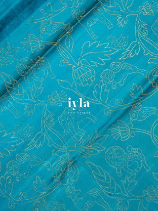 The Vintage Modernist Reversible Silk Saree in Sapphire Pop