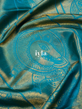 The Vintage Modernist Reversible Silk Saree in Sapphire Pop