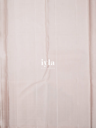 The whispers of the Ocean Kanjeevaram